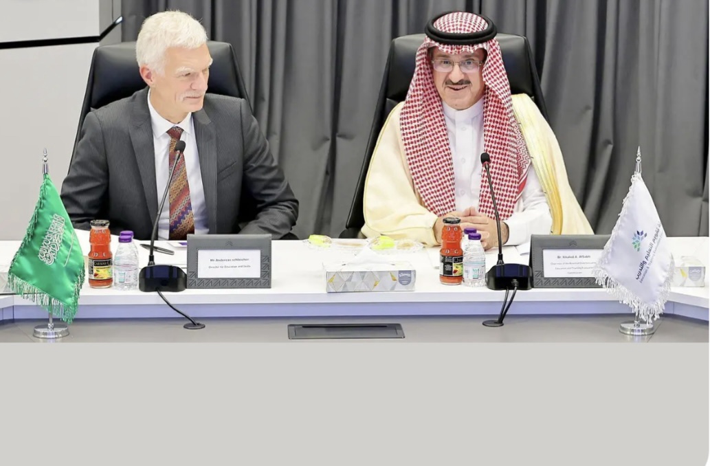 مدير التعليم والمهارات في OECD: معظم الأنظمة التعليمية لا تمتلك نموذجًا مماثلًا لغرفة حالة التعليم والتدريب في المملكة ويمكن للدول الأخرى الاستفادة من تجربتها